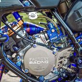 Le moteur parfait ? 🤤
.
.
.
.
.
#moteur #bleu #2temps #2tempsracing #2stroke #85cc #braap #moto #motocross #yamaha #1744racecreations #alexenduroparts #titane #titanium
